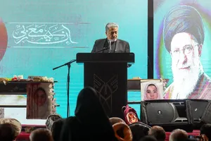 اجتماع خانواده دانشگاه آزاد اسلامی در تجدید بیعت با رهبر انقلاب