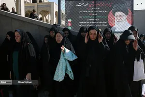 مراسم اقامه نماز بر پیکر امام شهید امت