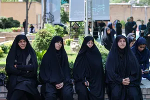  تشییع پیکر سیمین&zwnj;دخت وحیدی