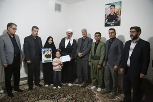 دیدار مسئولان استانی دانشگاه آزاد اسلامی با خانواده دانش آموخته شهید مرکز روانسر 