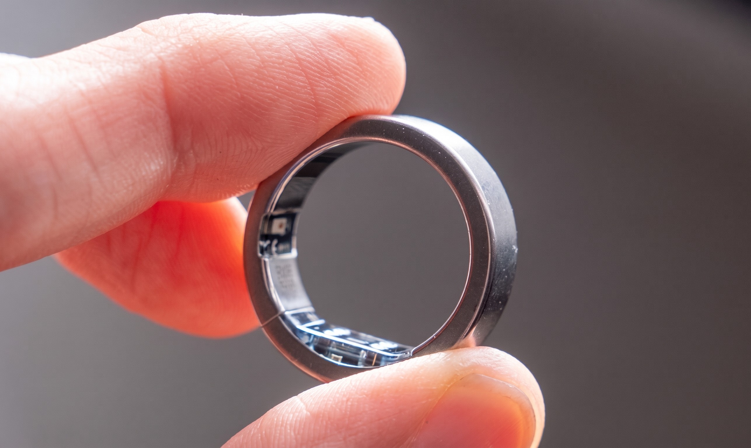 حلقه هوشمند اولتراهیومن رینگ پرو با شارژدهی ۱۵ روزه رقبای بازار را به چالش کشید