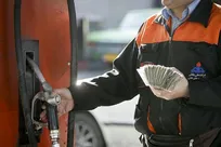تا رفع اختلالات بانکی با پول نقد به جایگاه‌های سوخت مراجعه کنید