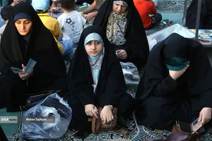 مراسم دعای عرفه در دانشگاه تهران