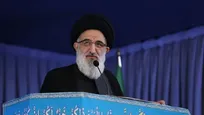 امام جمعه کرج: ترامپ خلاصه تبهکاری، رذالت، آدم‌خواری و پلیدی است