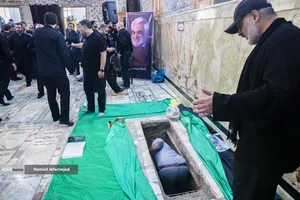 آماده سازی مزار مطهر دانشمند هسته&zwnj;ای شهید محمدمهدی طهرانچی رییس دانشگاه آزاد اسلامی و همسر گرانقدرش شهیده مژگان قراویری در حرم حضرت عبدالعظیم حسنی(ع)