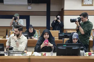 نشست رویداد فرهنگی عطر سیب