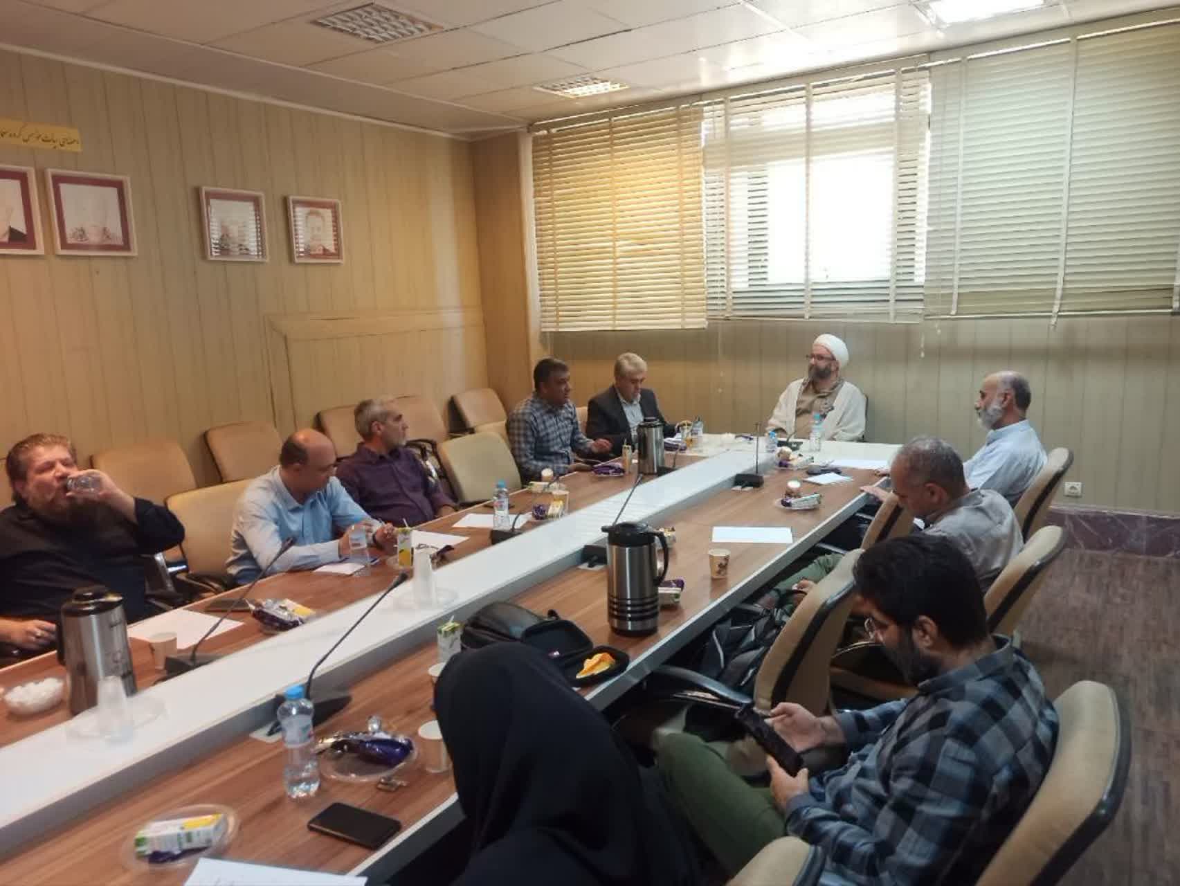 معاون دانشگاه آزاد اسلامی شیراز: در موضوع حجاب و عفاف کوتاه نخواهیم آمد