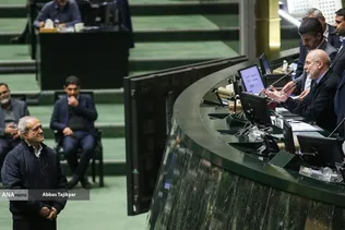 بودجه انقباضی محصول شرایط است/ ضرورت پرهیز از گفتاردرمانی