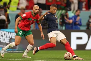 لقاء بين منتخبي فرنسا والمغرب لكرة القدم