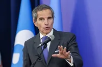 گروسی: ایران همچنان شریک ضروری آژانس است/ ازسرگیری محدود بازرسی‌ها