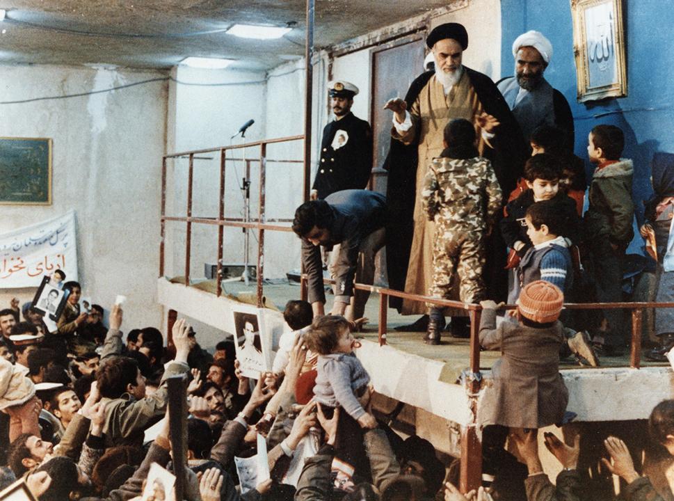 نفوذ کلام حضرت روح‌الله در میان مردم / پیام‌هایی که از جان برآمد و بر دل ملت نشست///