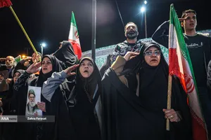 اجتماع مردمی در حمایت از رزمندگان اسلام