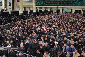 آخرین شب عزاداری شهادت حضرت زهرا(س) در حسینیه امام خمینی(ره)