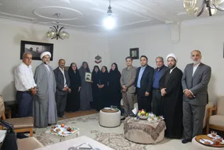 شکری: خانواده‌های شهدا روایتگر ماندگار فرهنگ ایثار و فداکاری هستند