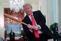 ترامپ تبدیل به اردک لنگ می‌شود