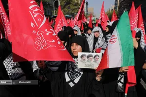 عزاداری هیئت&zwnj;های دانشجویی به مناسبت اربعین حسینی در جوار محل شهادت رهبر شهید انقلاب