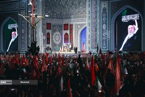 مراسم اقامه نماز بر پیکر مطهر رهبر شهید انقلاب در حرم رضوی