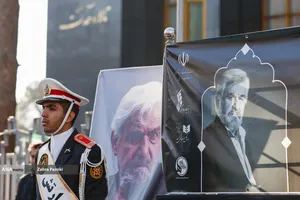 مراسم تشییع پیکر عنایت بخشی 