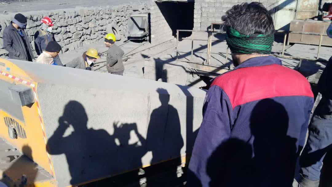 ریزش معدن «کوشک» در بافق/ انتقال مصدومان به مراکز درمانی/ احتمال وجود افراد حبس شده در معدن ریزش معدن «کوشک» در بافق/ انتقال مصدومان به مراکز درمانی/ احتمال وجود افراد حبس شده در معدن