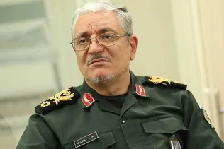 سردار طلایی‌نیک: باید در همه میادین با قدرت دشمن را به تسلیم کامل برسانیم