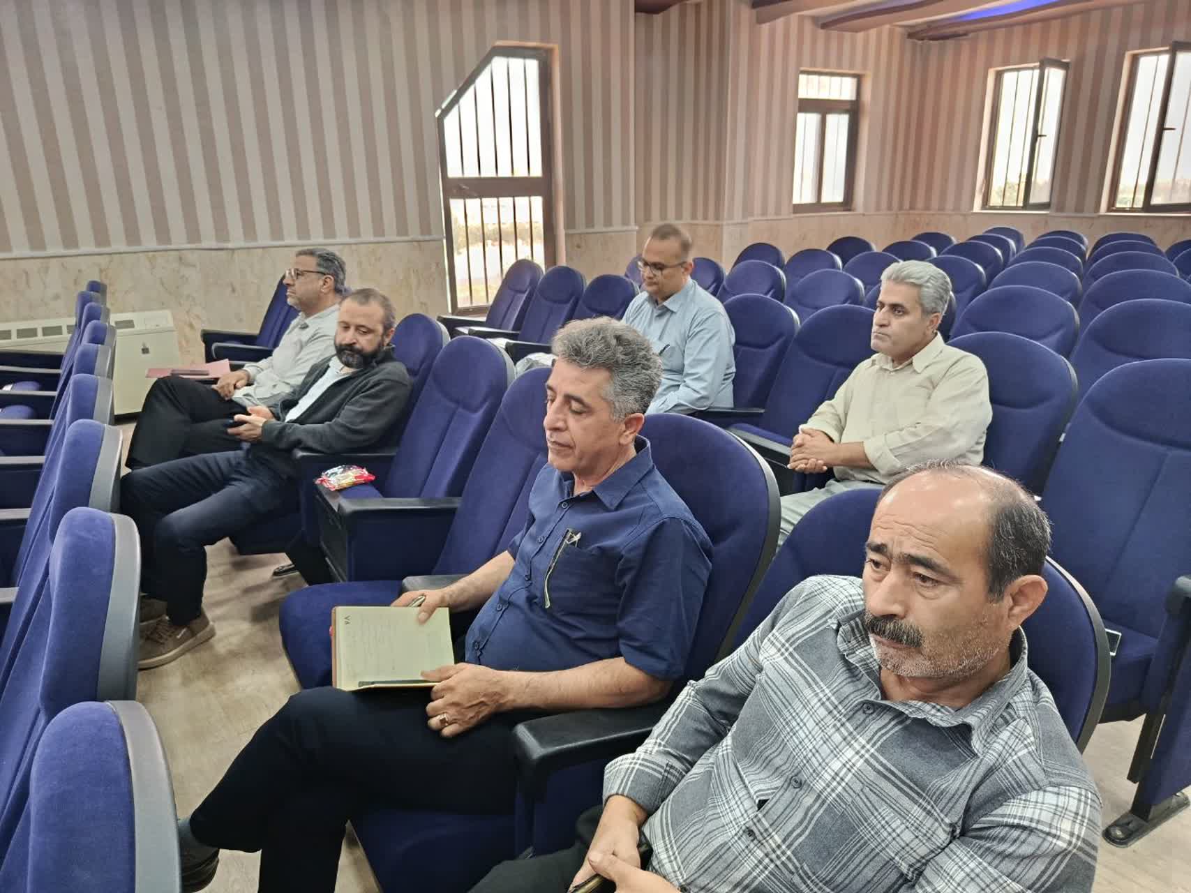 بررسی راهکارهای علمی «مدیریت پس از برداشت باغات پسته»