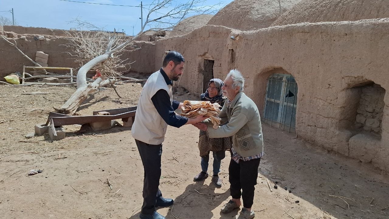 فعالیت‌های جهادی به یاد ۱۶۸ شهید مدرسه «شجره طیبه» / احداث ۲۵۱ سرویس بهداشتی و آبرسانی‌و توزیع نان به روستاهای شرق کشور