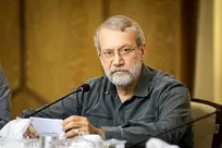 لاریجانی: ایران جنگی با ملت آمریکا ندارد/ ایران در حال دفاع از خود بسیار قوی و سرسخت است