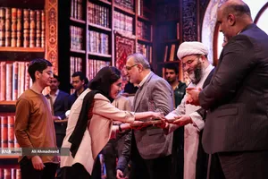 آیین تجلیل از افتخار آفرینان علمی ایران اسلامی