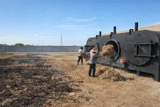 کوره‌های ایرانی، پسماند‌های کشاورزی را به منبع درآمد تبدیل می‌کند