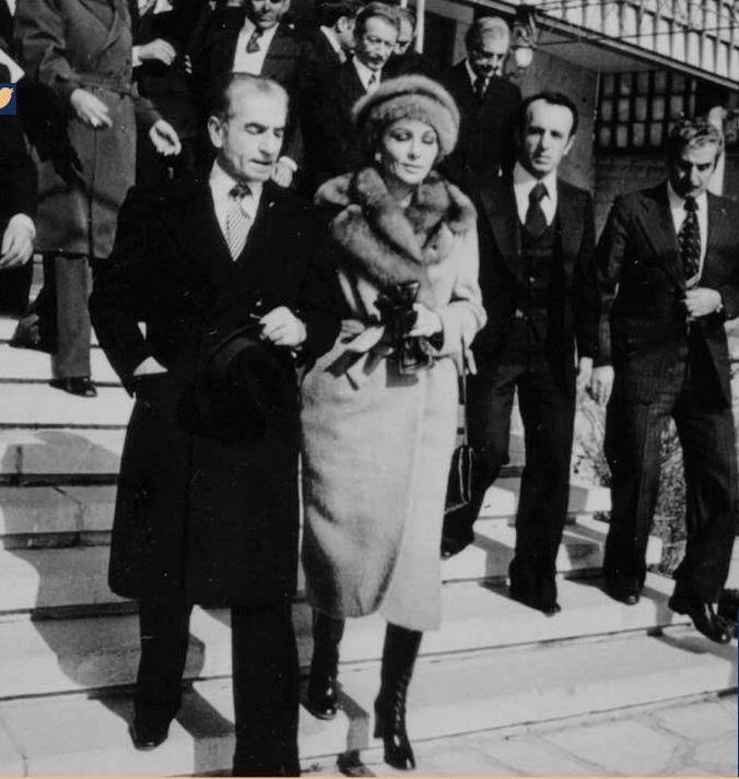 فرار شاه با گنج سیار سرمایه ملت/ راهزنی که لباس پادشاهی پوشید