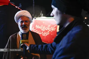 مراسم وداع با شهدای ناوشکن دنا و حمایت از نیروهای مسلح با حضور دکتر بیژن رنجبر و دانشگاهیان دانشگاه آزاد اسلامی استان تهران و اقشار مختلف مردم - میدان فردوسی تهران