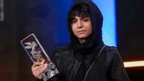 وطن تا ابد خواهد ماند /قلبم را به خاک پاک میهنم خواهم سپرد