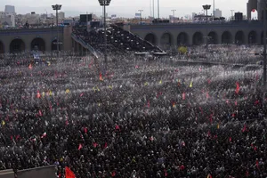 مراسم اقامه نماز بر پیکر امام شهید امت