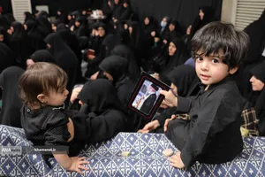 عزاداری شب شهادت حضرت فاطمةالزهرا سلام&zwnj;الله&zwnj;علیها در حسینیه امام خمینی(ره)