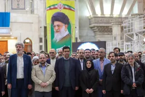 تجدید میثاق دانشگاهیان دانشگاه آزاد اسلامی با آرمان های امام خمینی(ره)