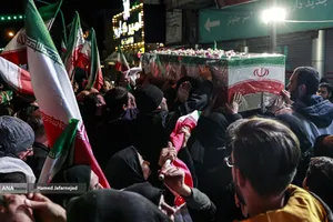  اجتماع مردمی در خونخواهی امام شهید امت - خیابان پیروزی چهارراه کوکاکولا