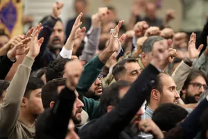 دیدار خانواده شهدای اقتدار با رهبر انقلاب در روز میلاد امیرالمومنین علیه&zwnj;السلام