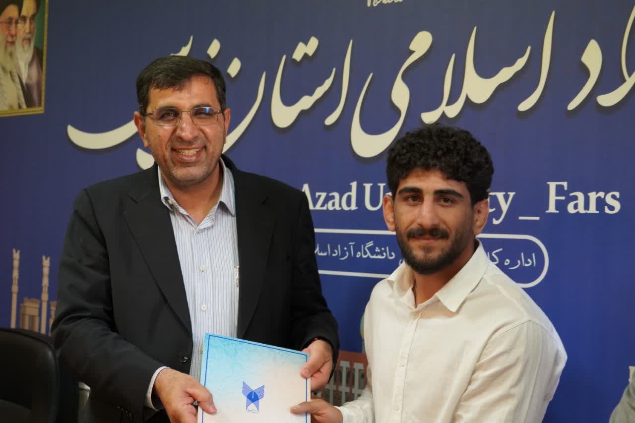 روایتی تکان‌دهنده از پهلوانی که مدالش از جنس ایثار بود؛ وقتی معلم لامردی جان خود را فدای دانش‌آموزان کرد