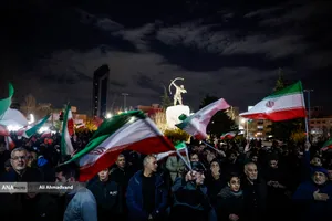 مراسم عزاداری در سوگ رهبر شهید انقلاب - میدان ونک