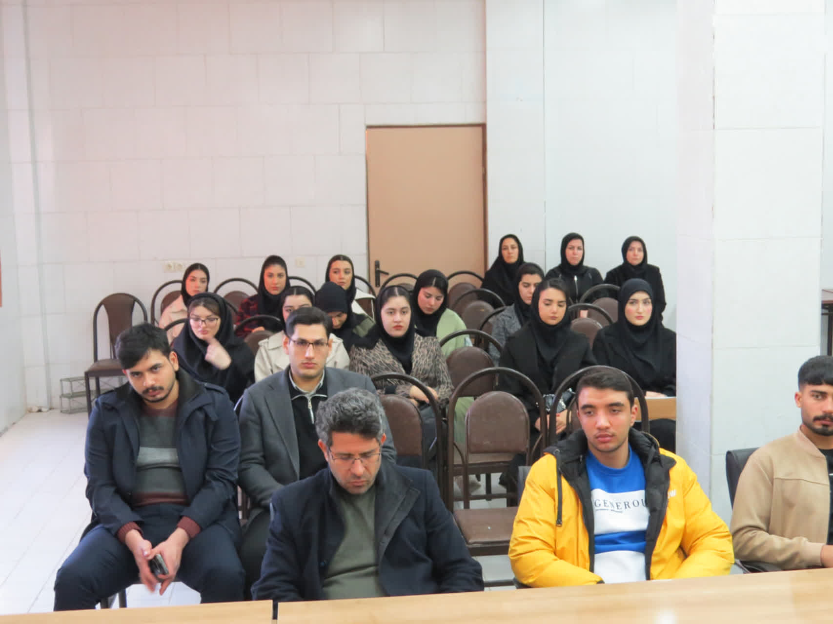 برگزاری نشست «جهاد تبیینی» در دانشگاه آزاد واحد بین‌الملل ماکو