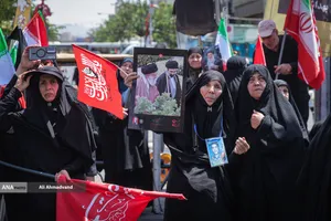پیاده&zwnj;روی جاماندگان اربعین در تهران
