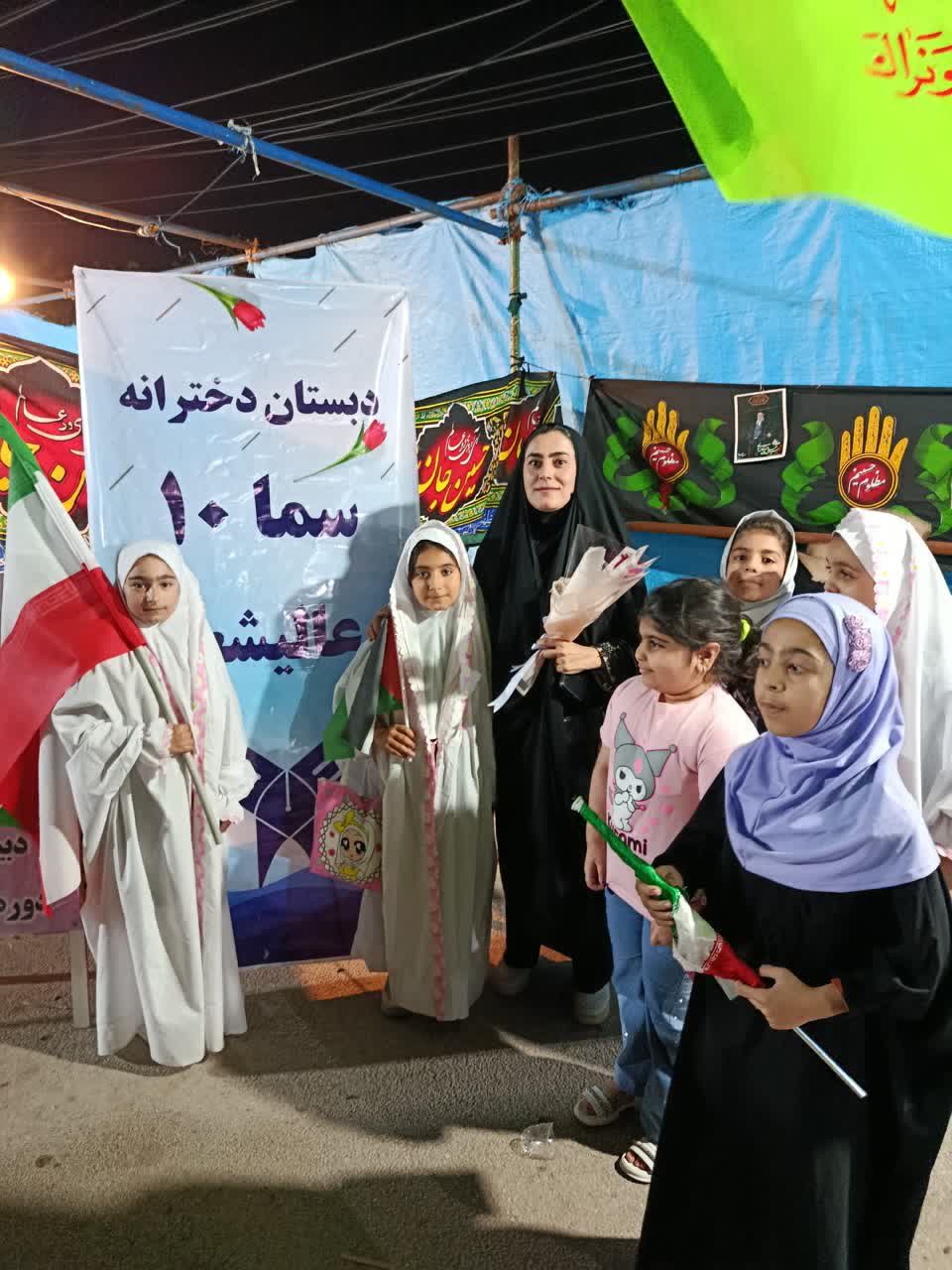 تبدیل گلزار شهدا به سنگر تعلیم و تربیت/ آموزگارانی که در شبهای مقاومت «مشق ایثار» میکنند تبدیل گلزار شهدا به سنگر تعلیم و تربیت/ آموزگارانی که در شبهای مقاومت «مشق ایثار» میکنند