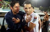 برخورد صمیمی امیری با هاشمیان، هدیه ویژه به سرمربی پرسپولیس و کنایه لک به تلویزیون/یاد و خاطره خواننده فقید زنده نگه داشته شد+تصاویر