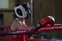 بوکس گزینشی المپیک|  برتری درخشان پرویزی با ناک‌اوت/ یک گام تا کسب سهمیه