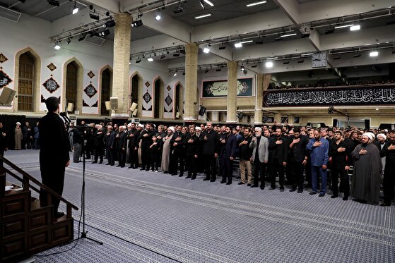 قرارگاه حسین بن علی (ع) ایران است | روضه تعطیلشدنی نیست قرارگاه حسین بن علی (ع) ایران است | روضه تعطیلشدنی نیست